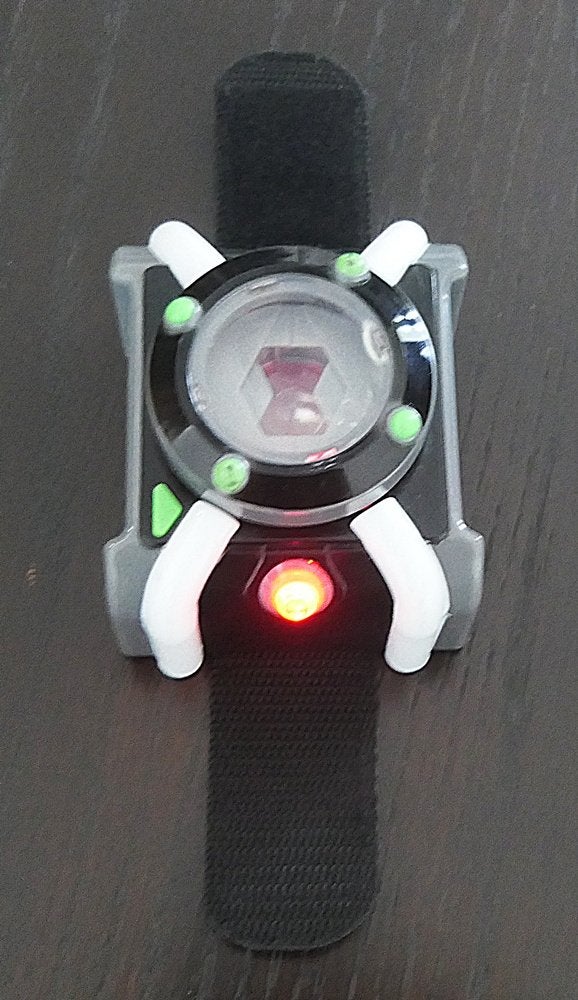 Ben 10 Deluxe Omnitrix, Enfants & Bébés, Jouets | Figurines, Enlèvement