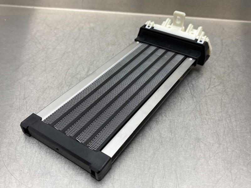 ELEMENT RADIATEUR ELECTRIQUE Yaris IV (P21 / PA1 / PH1), Utilisé, Toyota