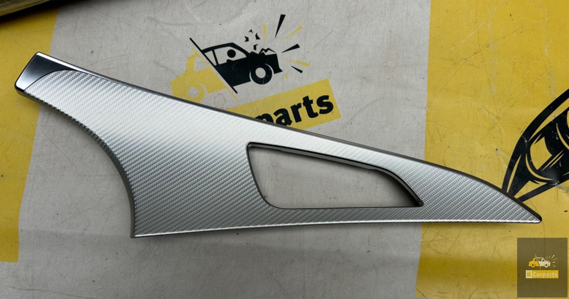 Sierlijst rechtsvoor Audi A6 4G RS6 Limo 4G0867410, Info@fabrikant.eu, Fabrikantstraat 1
1000 AA  Amsterdam, NL, Audi, Fabrikant BV