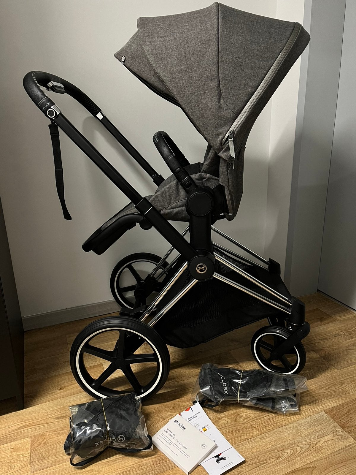 Cybex Priam4 Lux quasiment Neuf 4en1 avec isofix, Autres marques, Enlèvement, Poussette, Pneus