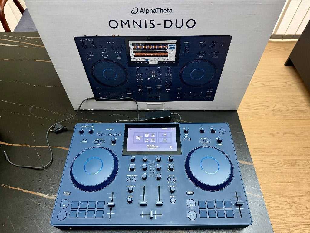 AlphaTheta All-In-One DJ System OMNIS-DUO + UDG Creator Case, Muziek en Instrumenten, Ophalen, Zo goed als nieuw, Dj-set, Overige merken