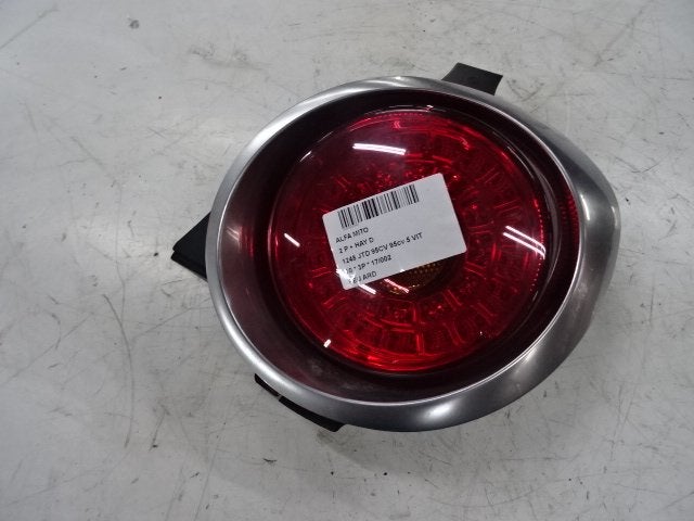 FEU ARRIÈRE DROIT Alfa Romeo MiTo (955) (156085853), Utilisé, Alfa Romeo