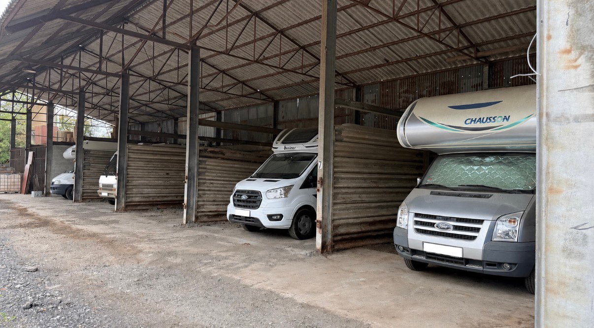 Reste un emplacement camping-car caravane région de Nandrin, Caravanes & Camping, Caravanes stationnements