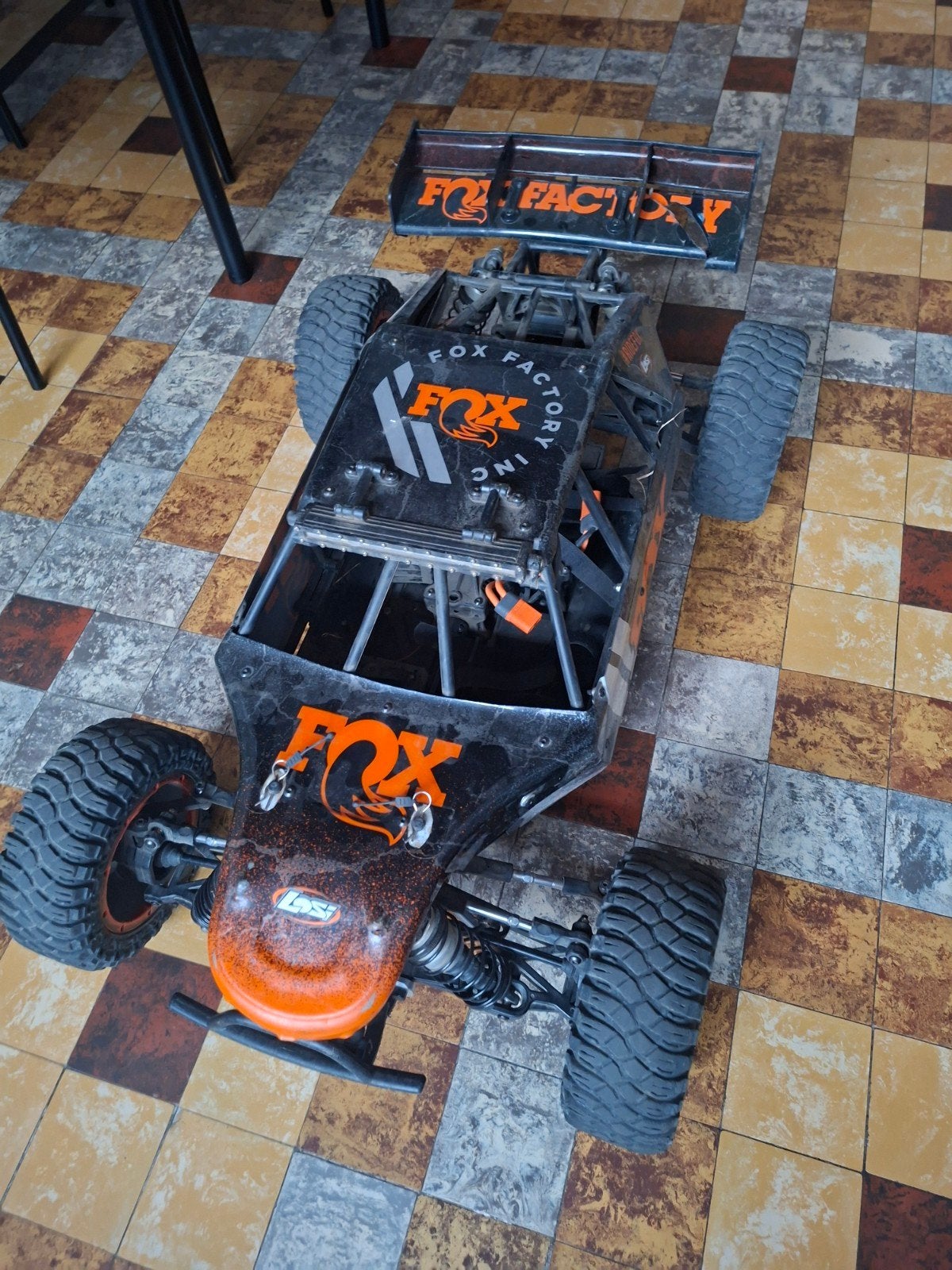 Losi 1/5 DBXL-E 2.0 V2 électrique 8s
Losi 1/5 DBXL-E 2.0 V2, Ophalen