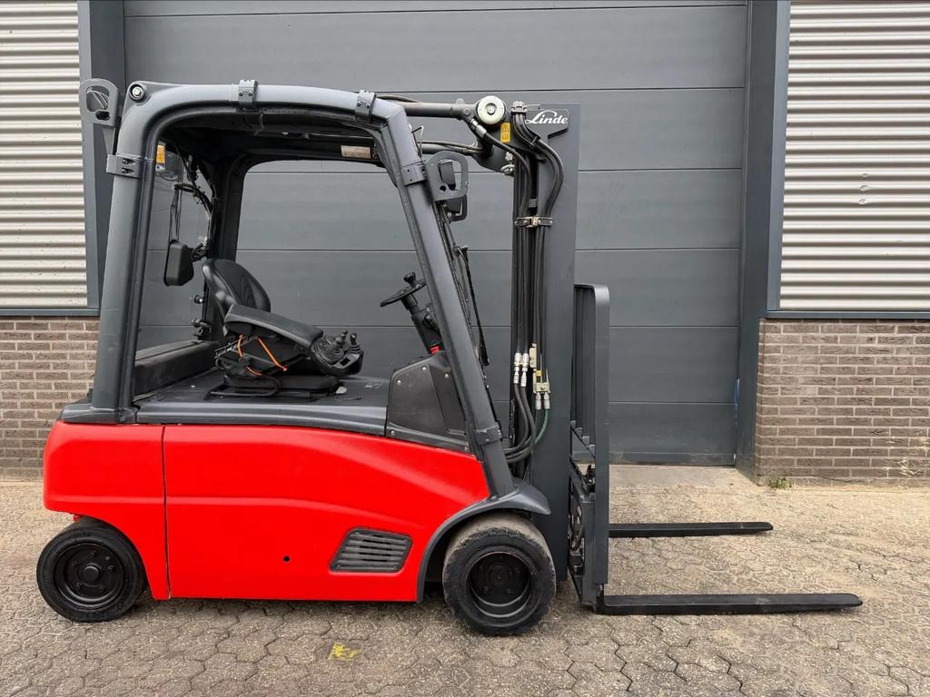 Linde E20PL-01 2 ton elektrische heftruck (bj 2014), Zakelijke goederen, Machines en Bouw | Heftrucks en Intern transport, 2000 tot 3000 kg