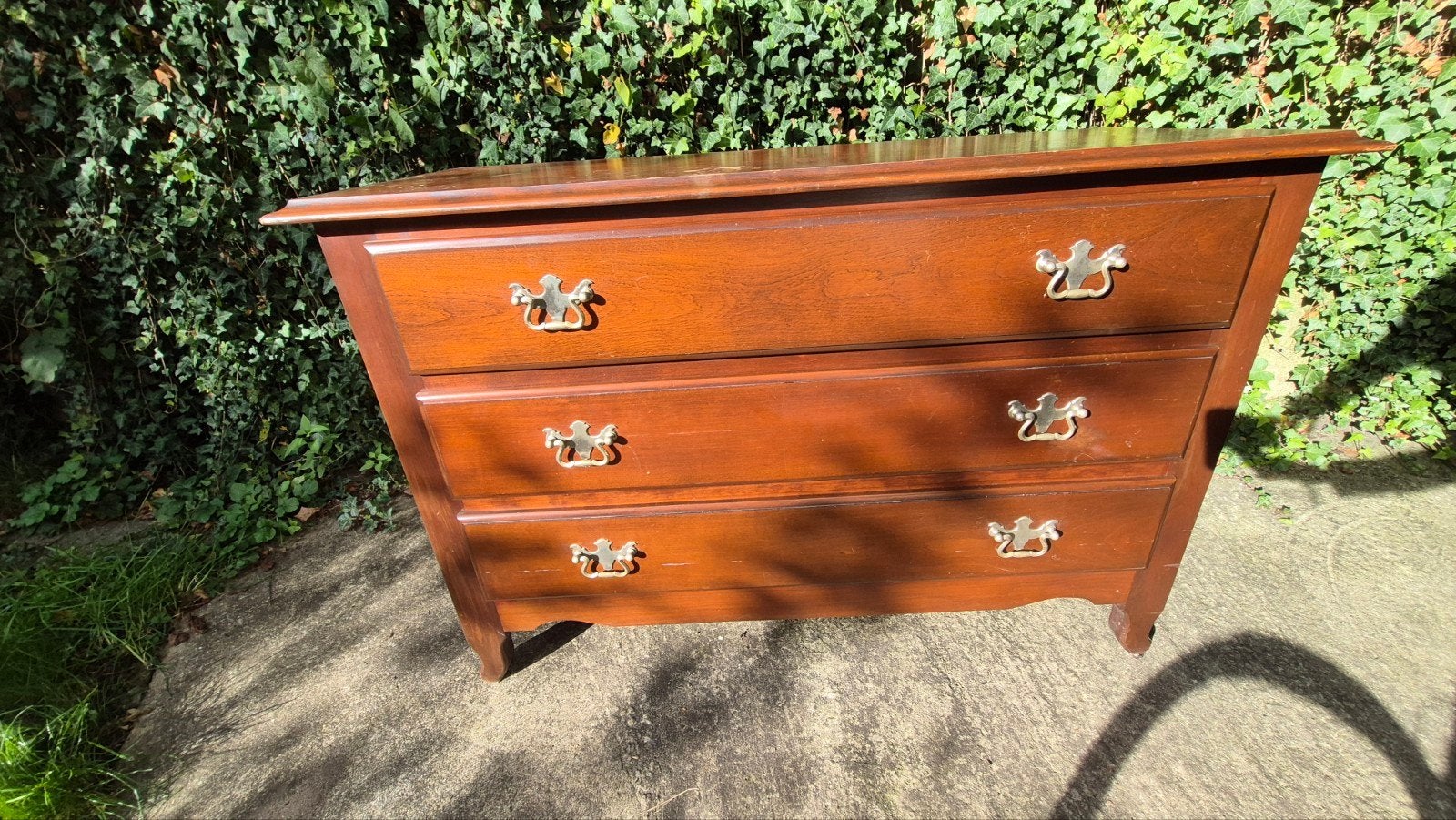 meuble (commode) a renover, 3 ou 4 tiroirs, 25 à 50 cm, Moins de 100 cm, 100 à 150 cm