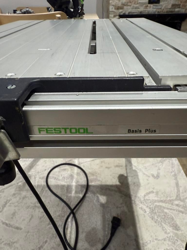 Festool Zaagtafel + İnval Zaag + Geleider, Doe-het-zelf en Bouw, Gereedschap | Zaagmachines, Ophalen of Verzenden, Zo goed als nieuw