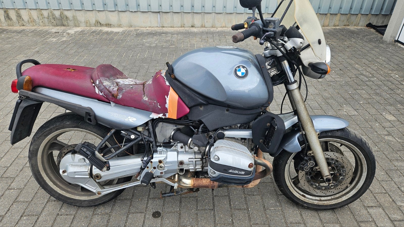 bmw r1100r van 1996 voor stukken of opmaak, Motoren, 2 cilinders, Gebruikt, Particulier, Handgeschakeld