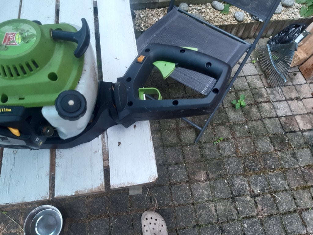 Coupe haie, Tuin en Terras, Heggenscharen, Ophalen, Zo goed als nieuw, Benzine, Central park