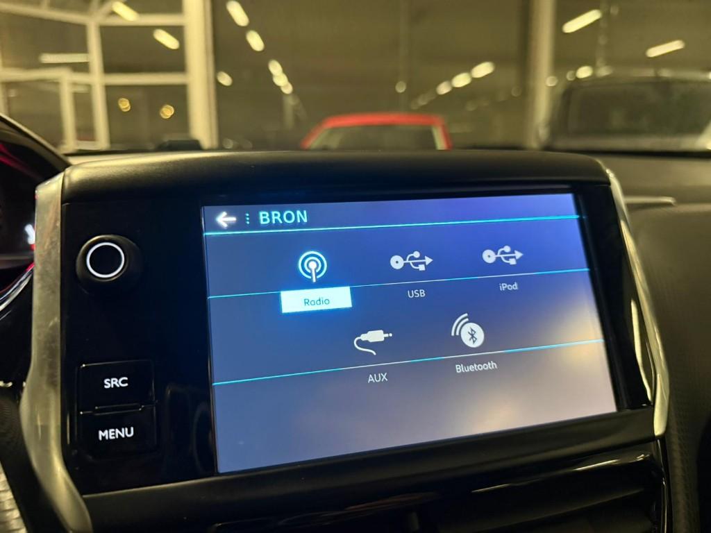 Peugeot 2008 STYLE 1.5hdi 75kW Euro 6d-TEMP-EV, Autos, Peugeot, Achat, Euro 6, Entreprise, Boîte manuelle