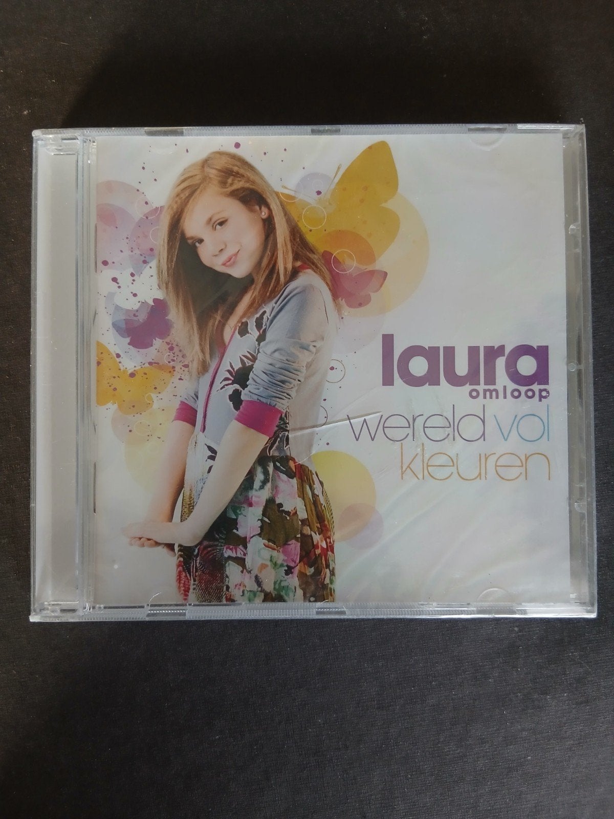 Wereld vol kleuren (2011) Laura Omloop, Cd's en Dvd's, Ophalen of Verzenden, Pop, Nieuw in verpakking, Album