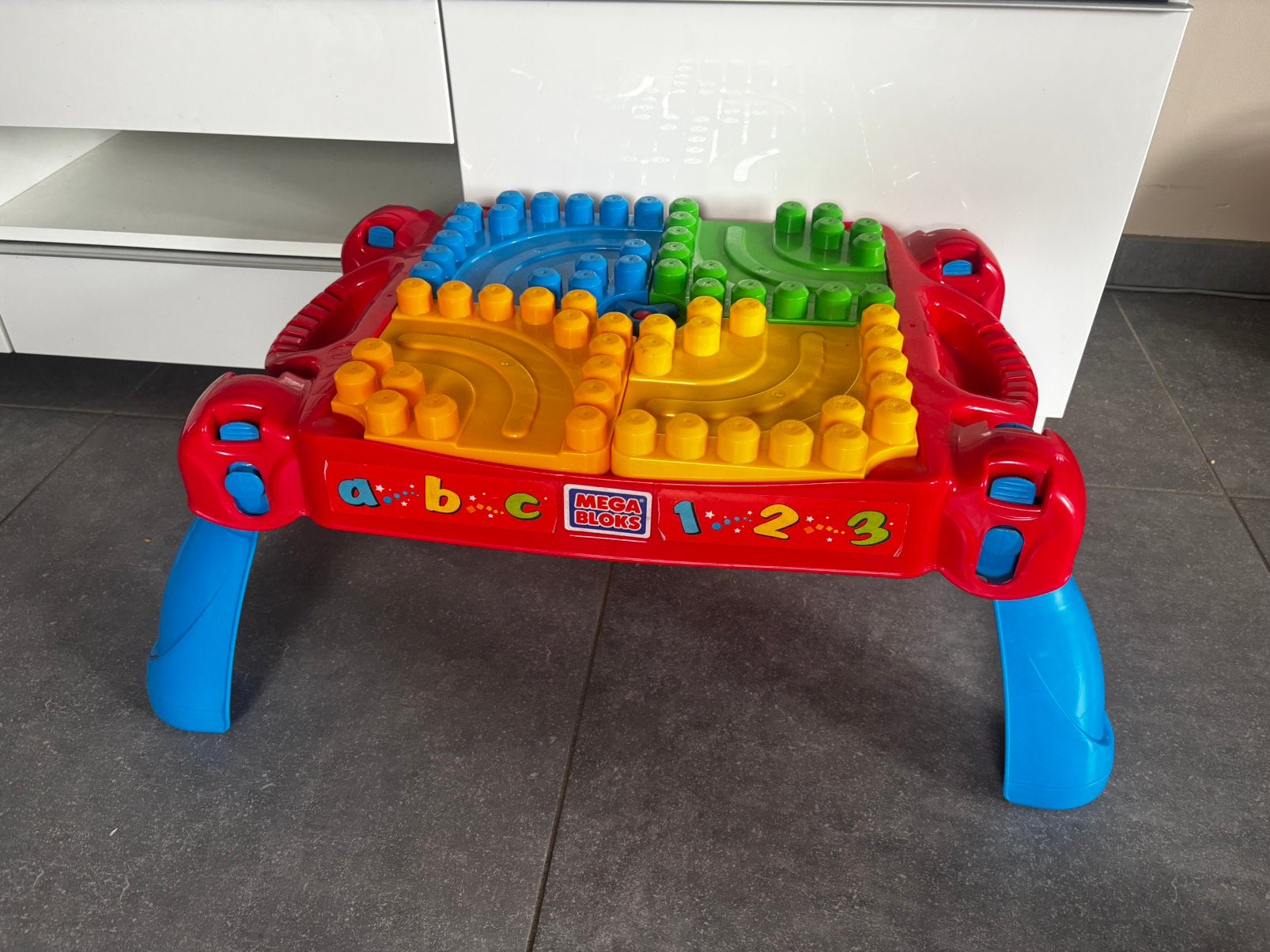 Megablocks speeltafel, Ophalen, Zo goed als nieuw