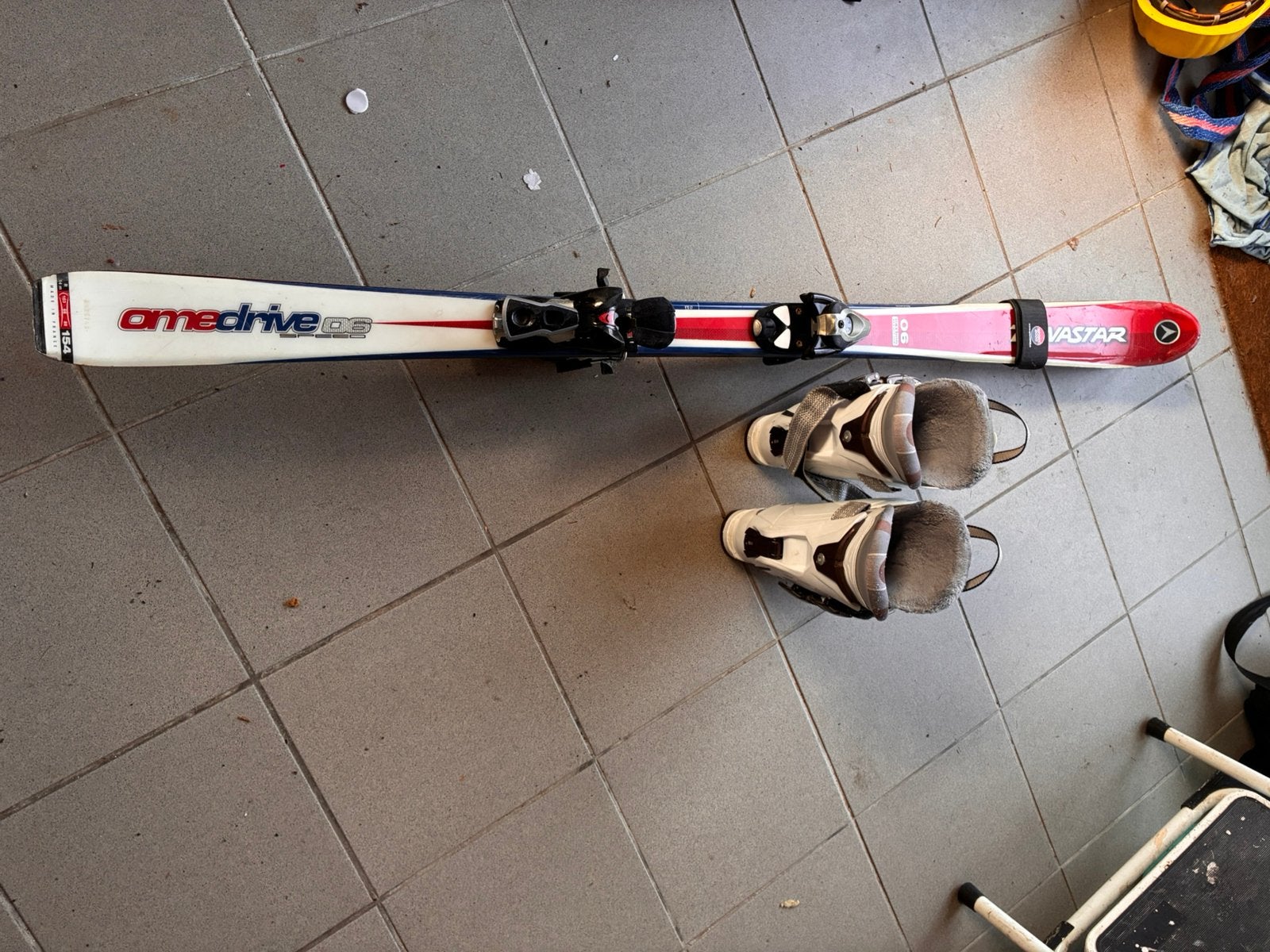 Chaussures de ski et lattes, Autres marques, 140 à 160 cm, Enlèvement, Utilisé