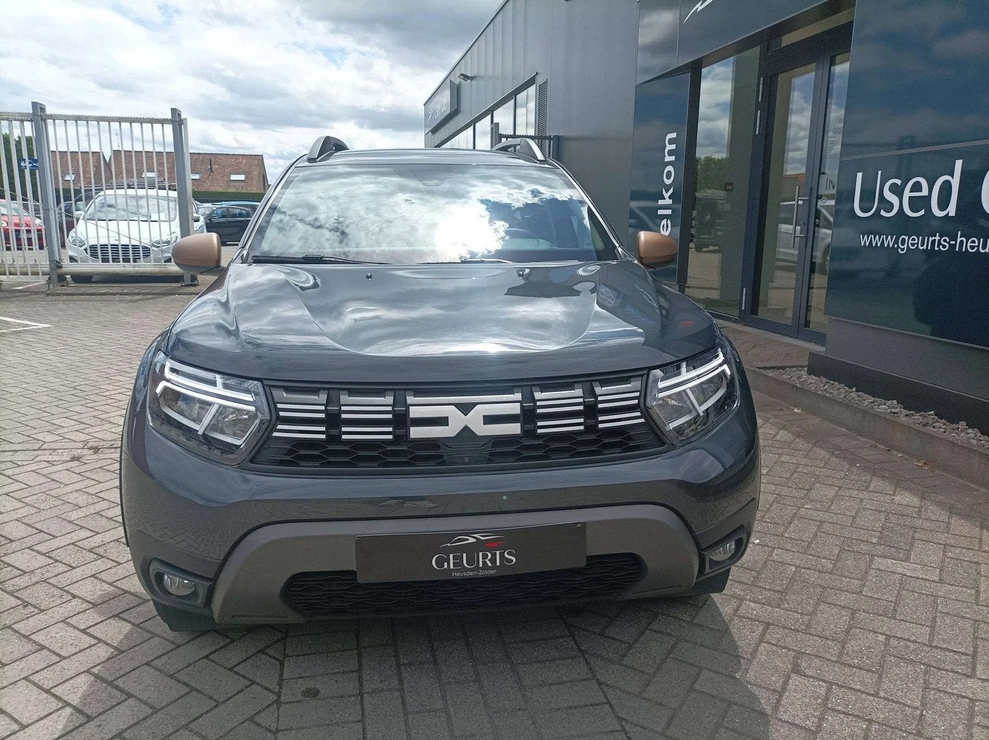 Dacia Duster Duster 1.3 TCe Extreme GPF (bj 2023), Auto's, Lichtsensor, Stof, Gebruikt, 4 cilinders