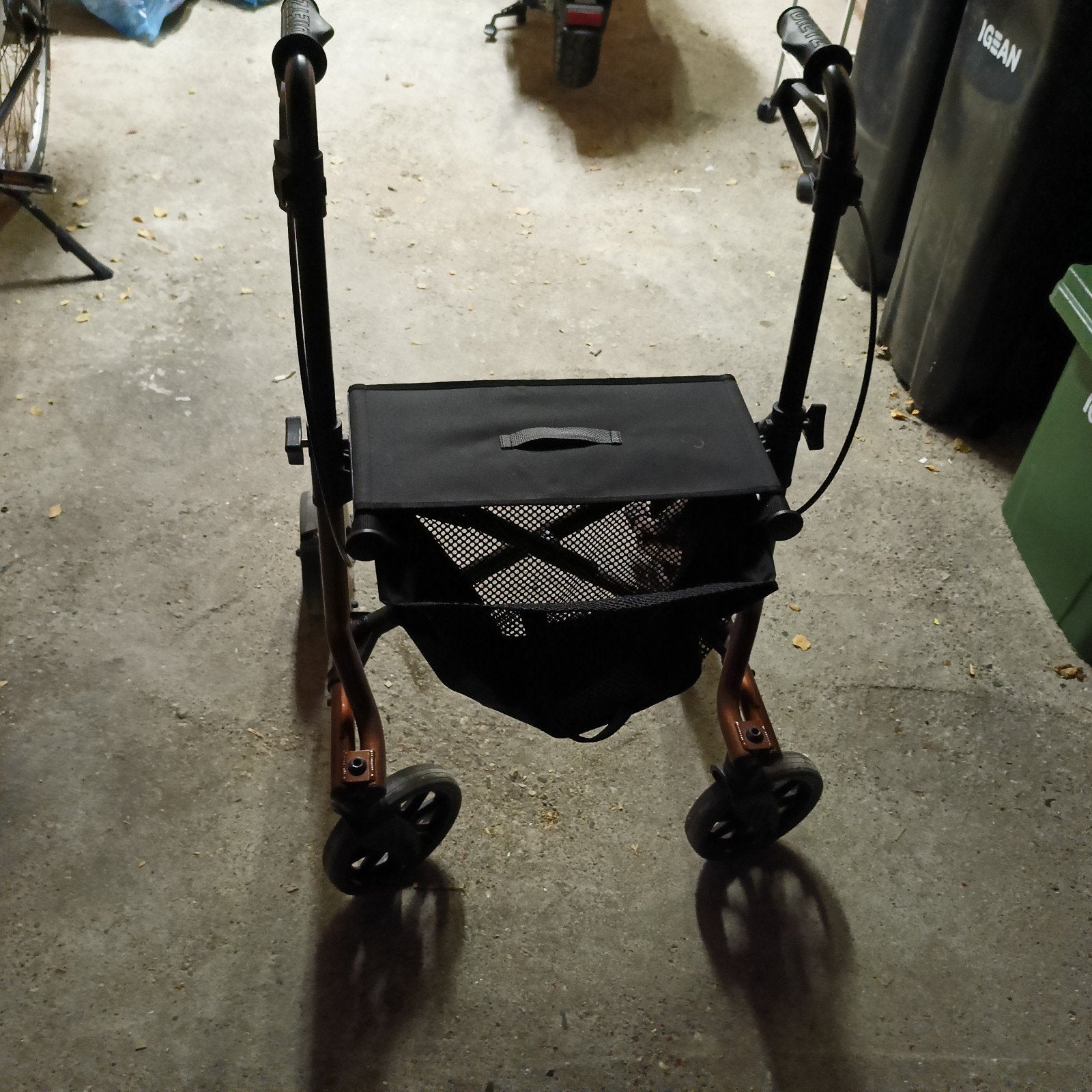 rollator, Ophalen, Opvouwbaar, Zo goed als nieuw
