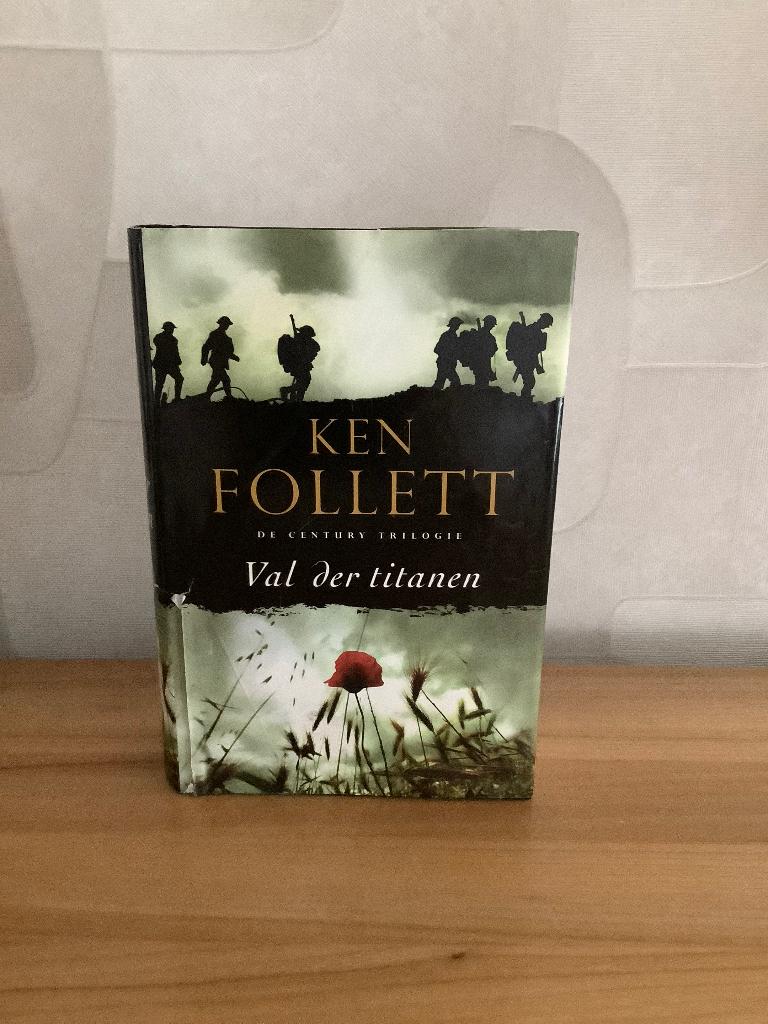 Ken Follet, val der titanen, eerste deel century trilogie, Boeken, Ophalen of Verzenden