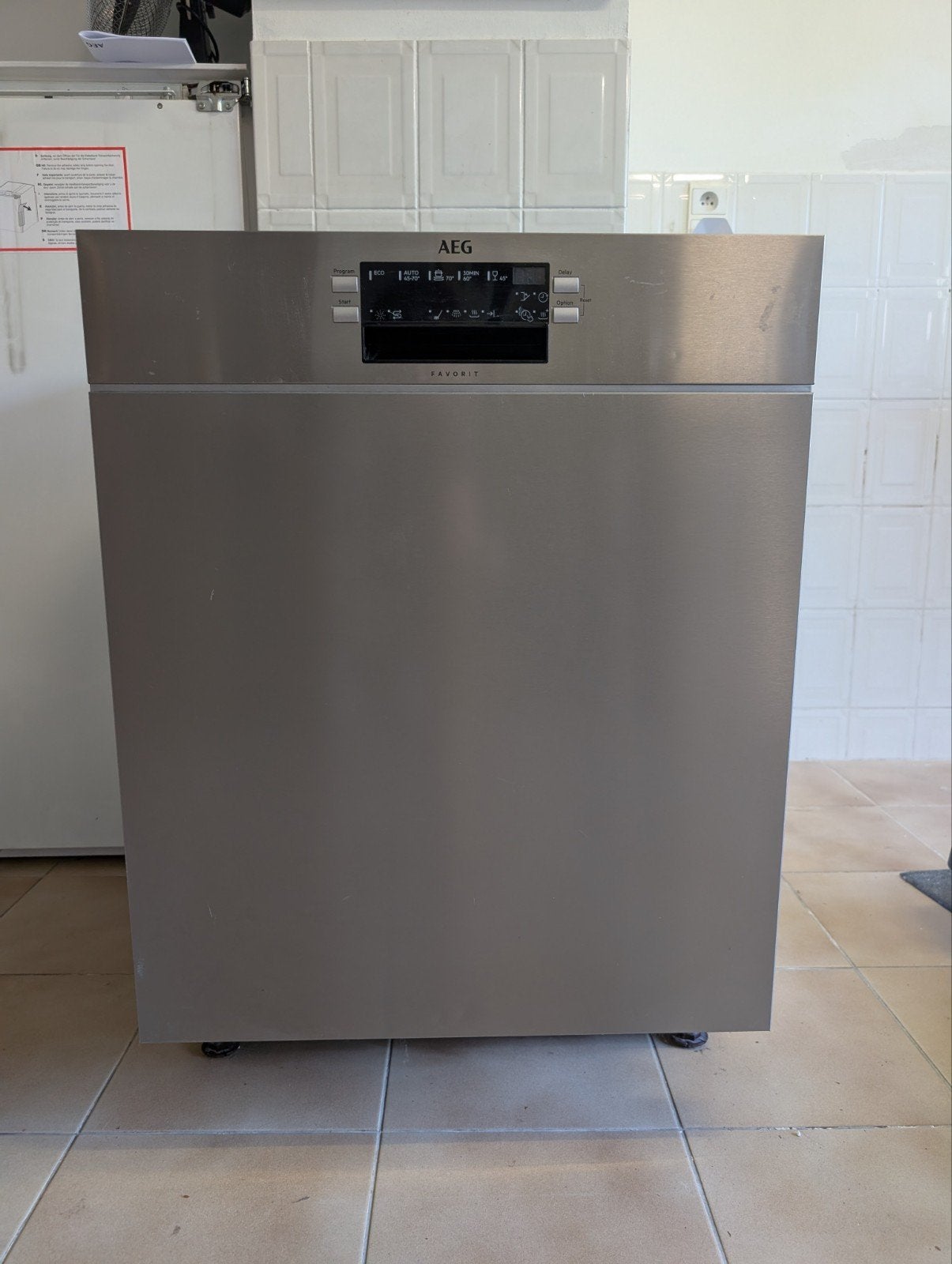 vaatwas AEG - zilverkleurig, Elektronische apparatuur, Vaatwasmachines, Ophalen, Zo goed als nieuw, Inbouw, 45 tot 60 cm