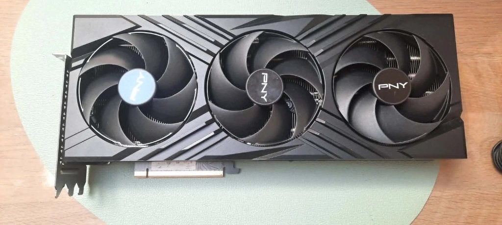 PNY RTX 4090 GPU, Kleding | Dames, Wit, Gedragen, Ophalen, Slippers