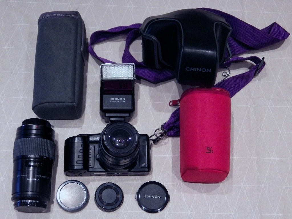 CHINON CP-9AF Spiegelreflexcamera met Toebehoren., Enlèvement, Utilisé