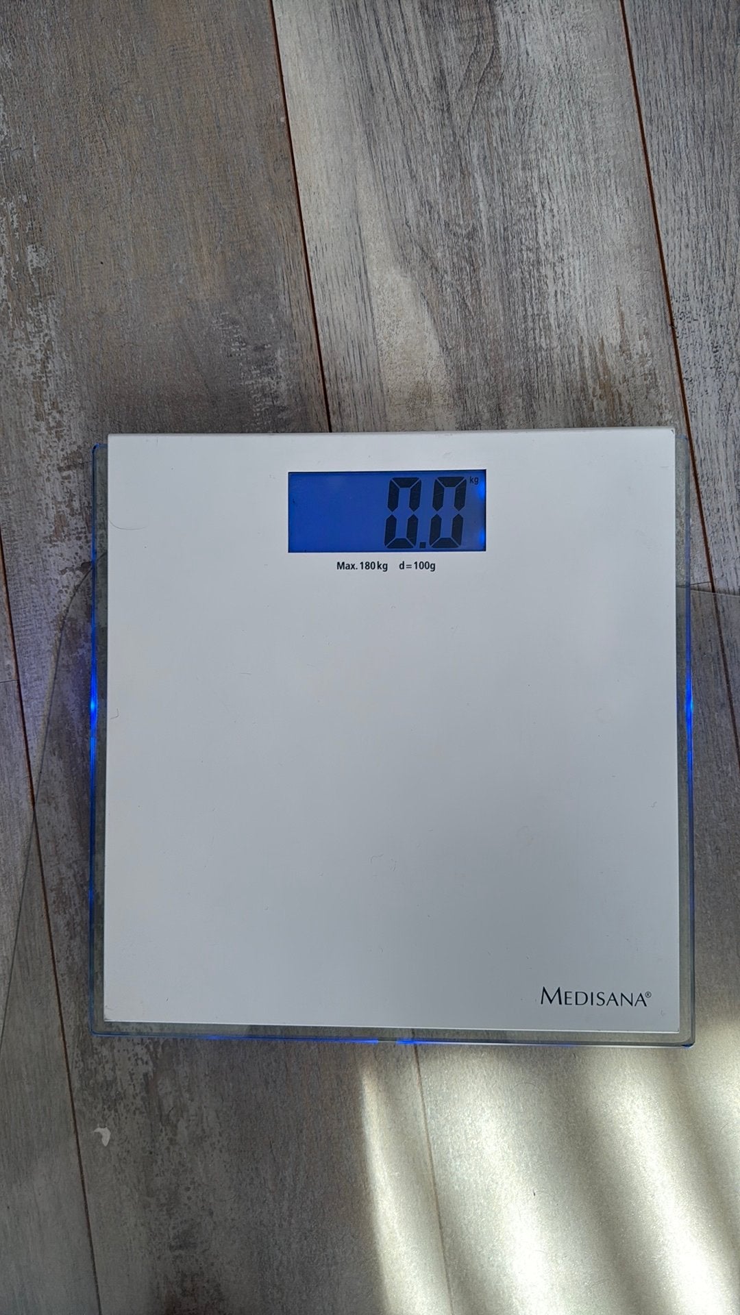 Weegschaal medisana, Elektronische apparatuur, 1 tot 500 gram, 100 kg of meer, Ophalen of Verzenden, Personenweegschaal