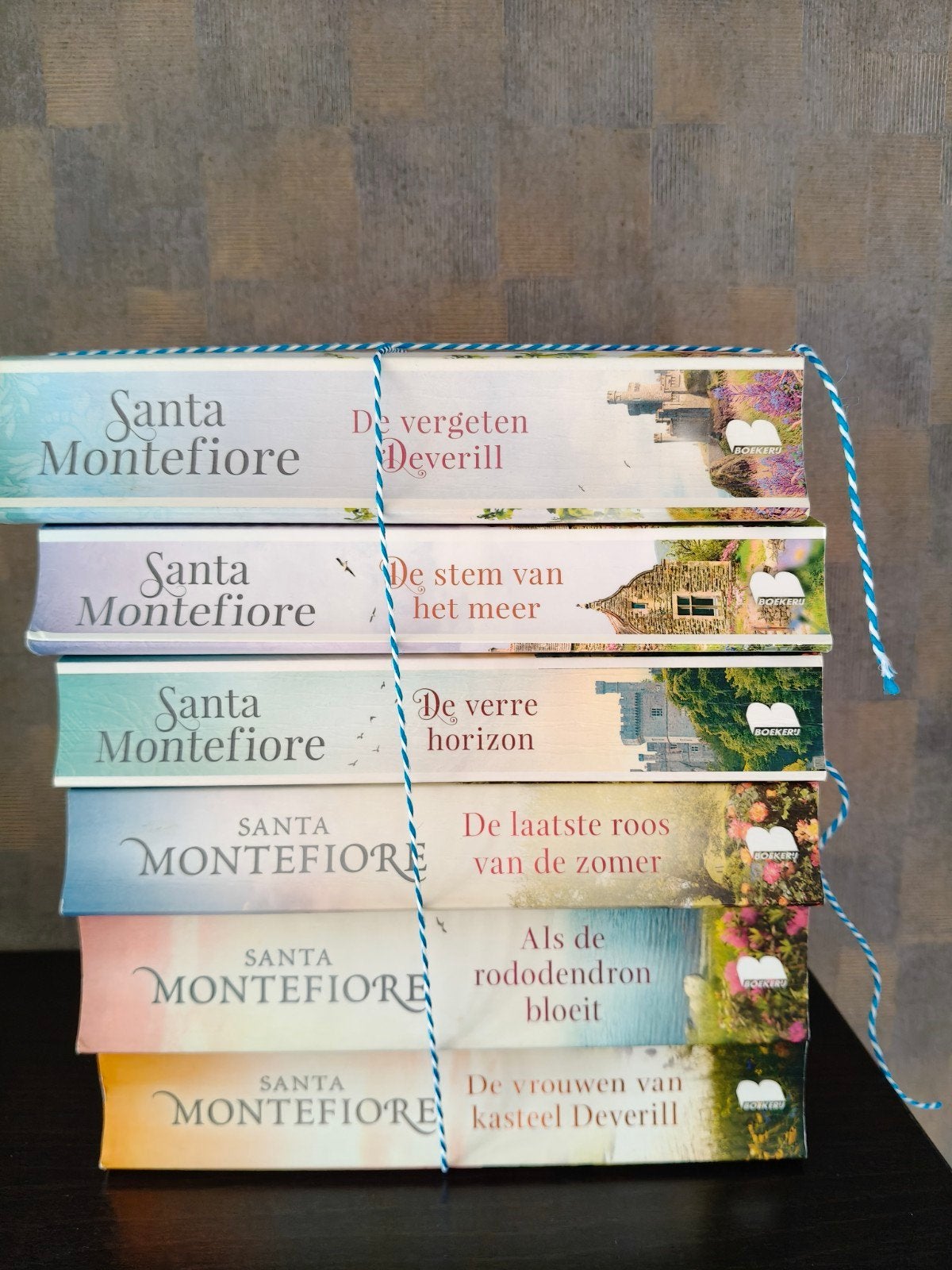 reeks van Santa Montefiore De vrouwen van Deverill, Boeken, Ophalen, Zo goed als nieuw