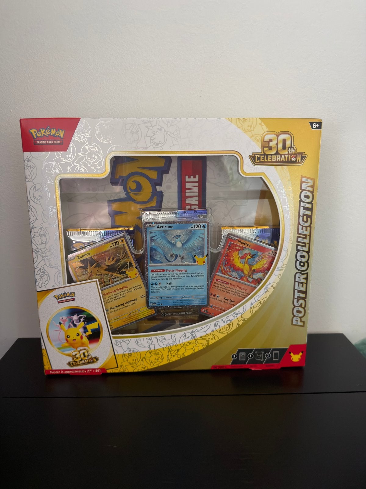 Pokemon tcg 30th celebration  poster collection, Hobby en Vrije tijd, Ophalen, Nieuw, Boosterbox, Foil