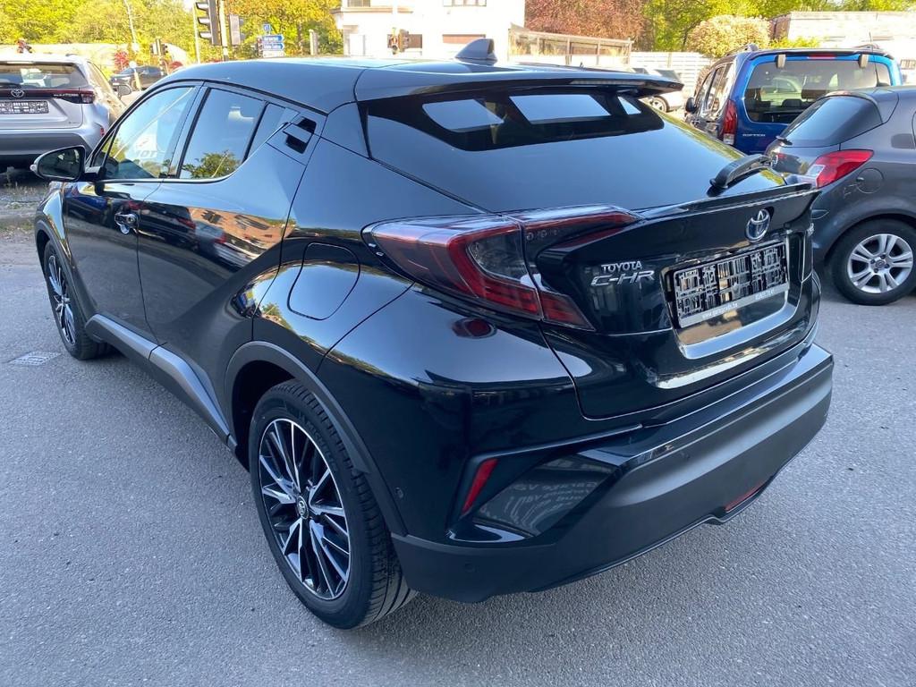Toyota C-HR HYBRIDE C-CHIC AUTOMAAT MET GARANTIE (bj 2018), Auto's, Gebruikt, 4 cilinders, 72 kW, Zwart