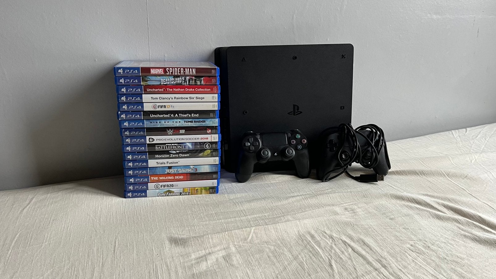 PS4 Slim 1TB Compleet Met 16 Games & 2 Controllers, Enlèvement, Comme neuf, Slim