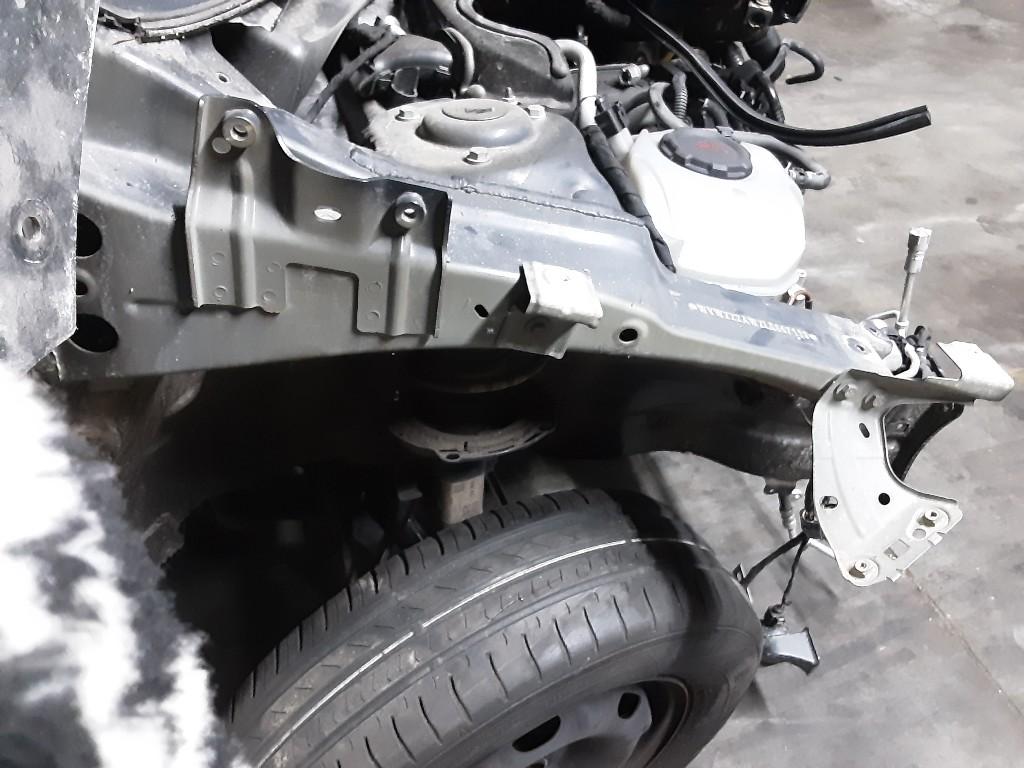 BINNENSPATSCHERM RECHTS VOOR Volkswagen Polo VI (AW1), Gebruikt, Voor, Volkswagen, Spatbord