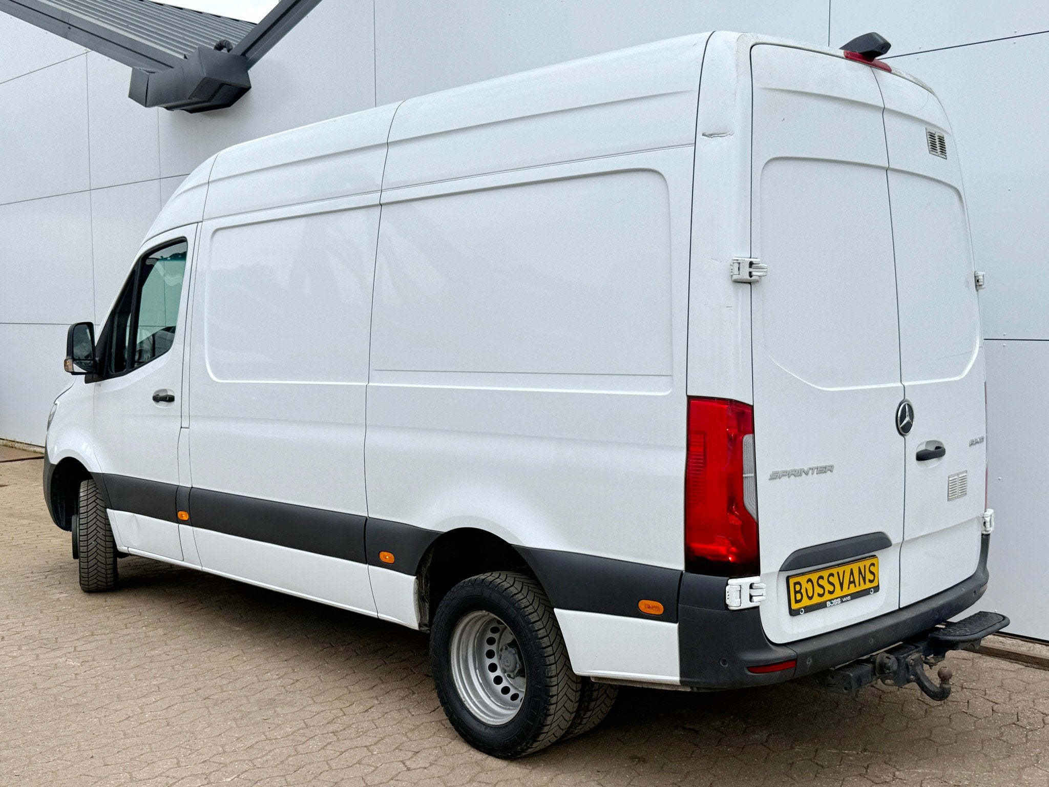 Mercedes Benz Sprinter 516 2.2 CDI L2H2 Dubbellucht 10 Inch, Auto's, Gebruikt, Euro 6, 4 cilinders, 360° camera