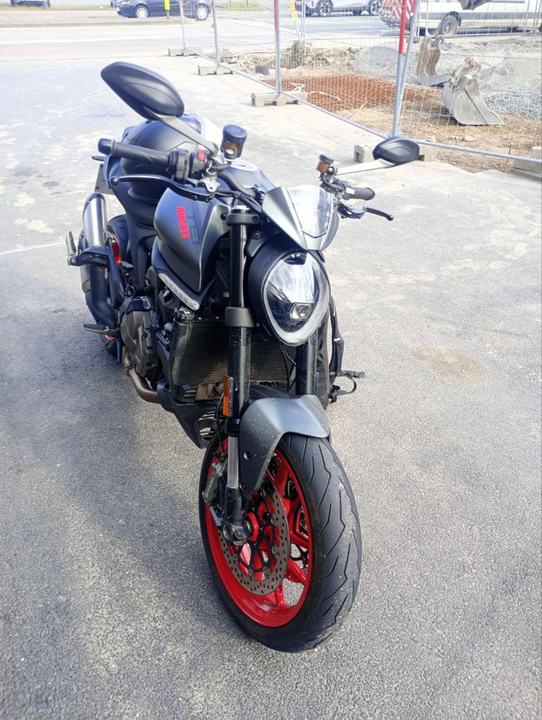 Ducati monster, Particulier