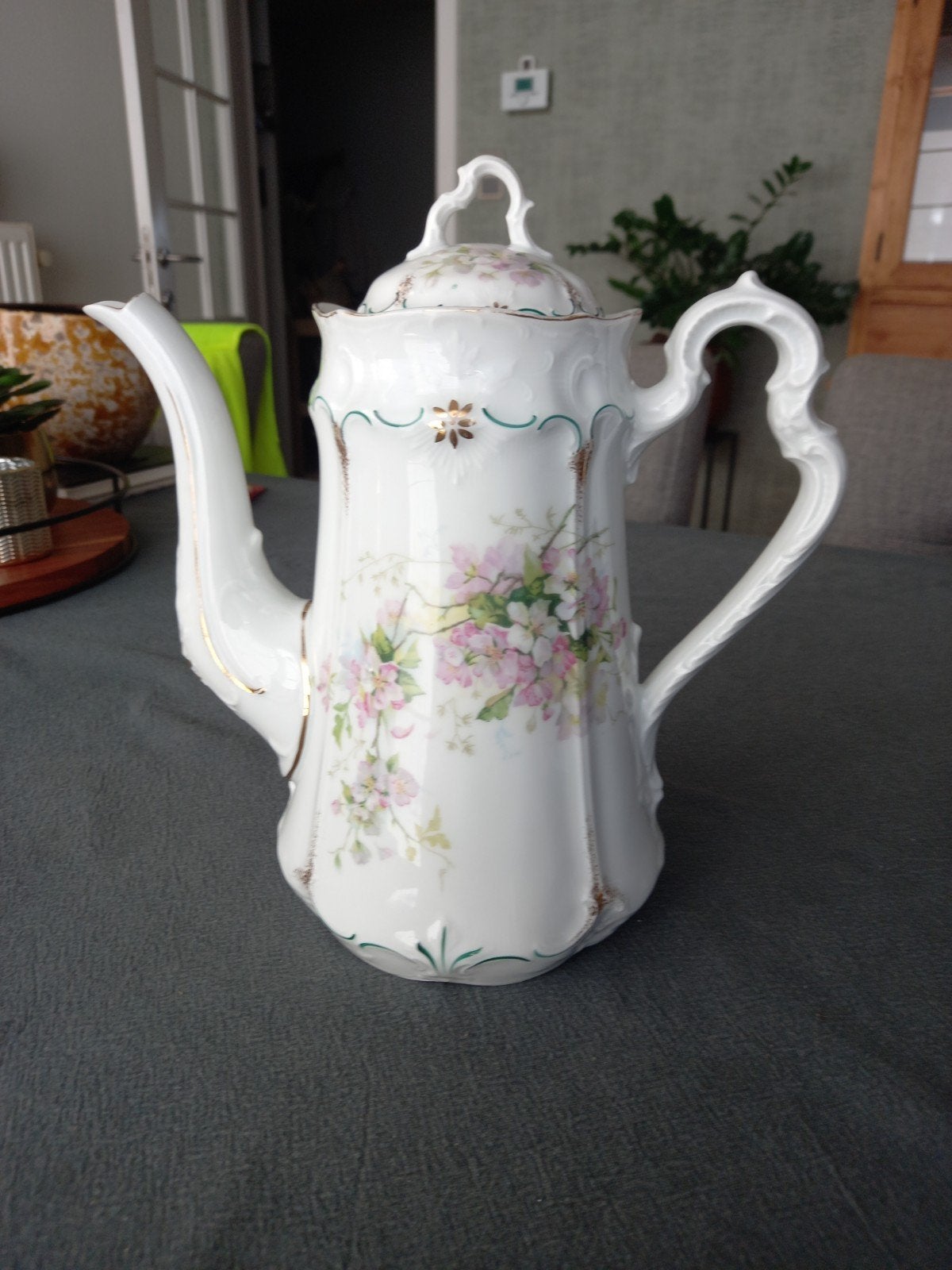Très ancienne et très belle cafetière, Enlèvement ou Envoi
