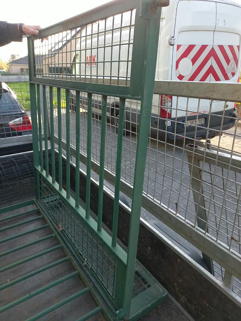 Poort, Tuin en Terras, Ophalen, Zo goed als nieuw