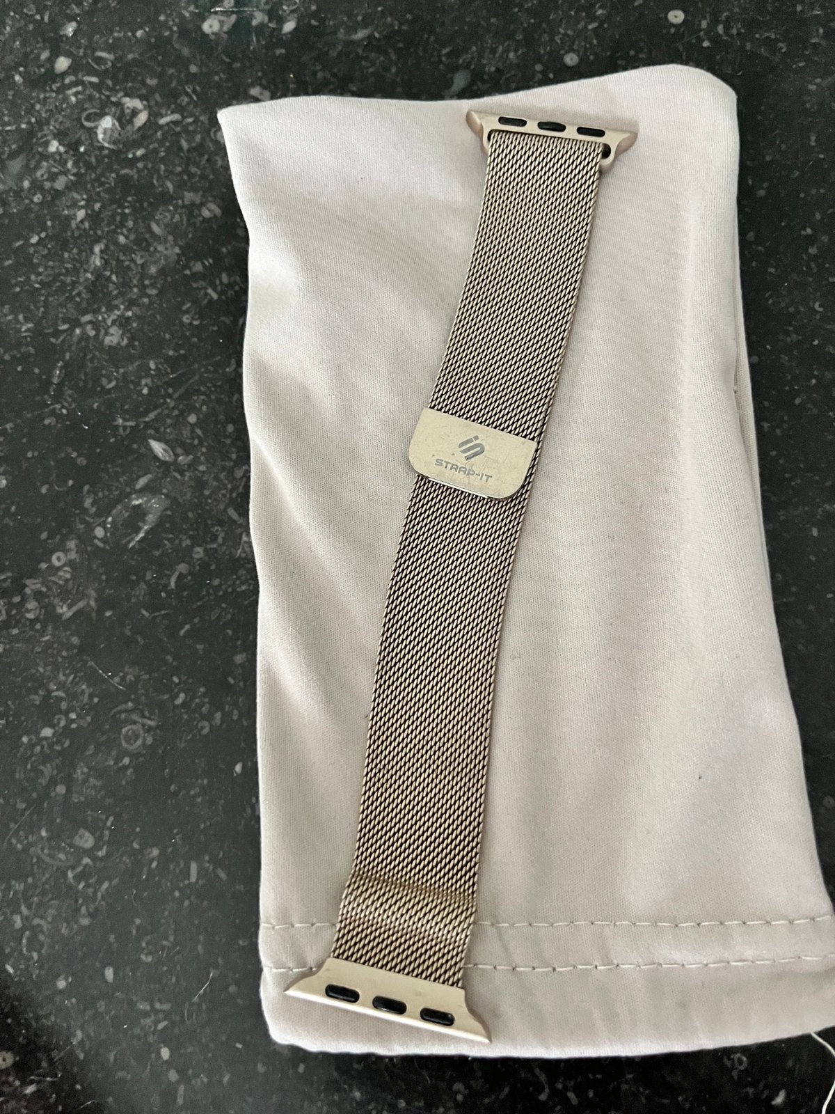 Bandje voor Apple watch dames, Enlèvement ou Envoi, Comme neuf