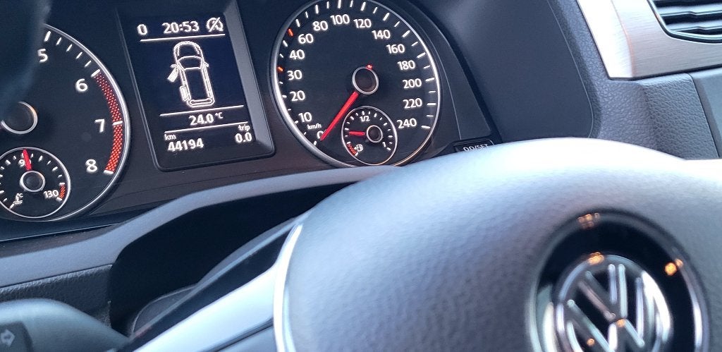 Volkswagen CADDY 1.4 Benzine Euro 6 van 2017 met 044.000 km, Auto's, Voorwielaandrijving, 5 deurs, Zilver of Grijs, https://public.car-pass.be/vhr/0c548c92-c331-4d8e-9b49-af166cb48d5d