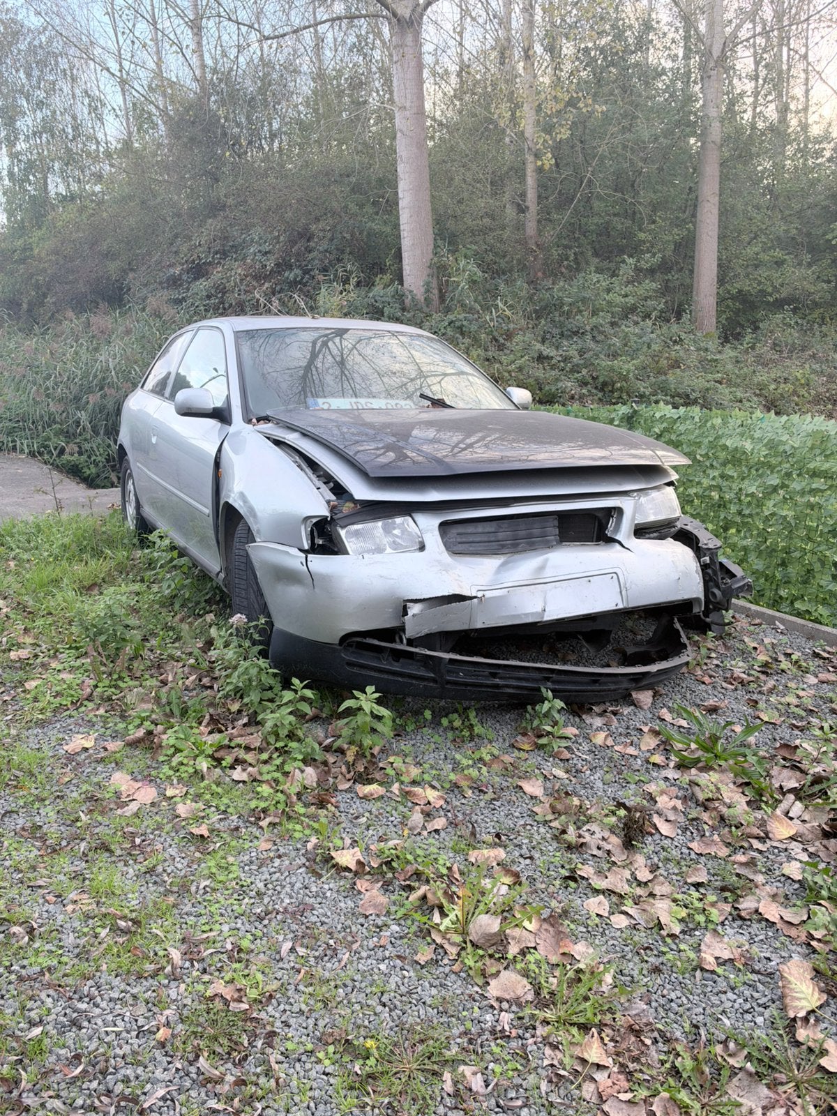 Audi a3 8L 1.6 essence endommagée, Autos, Argent ou Gris, Achat, Boîte manuelle, Particulier