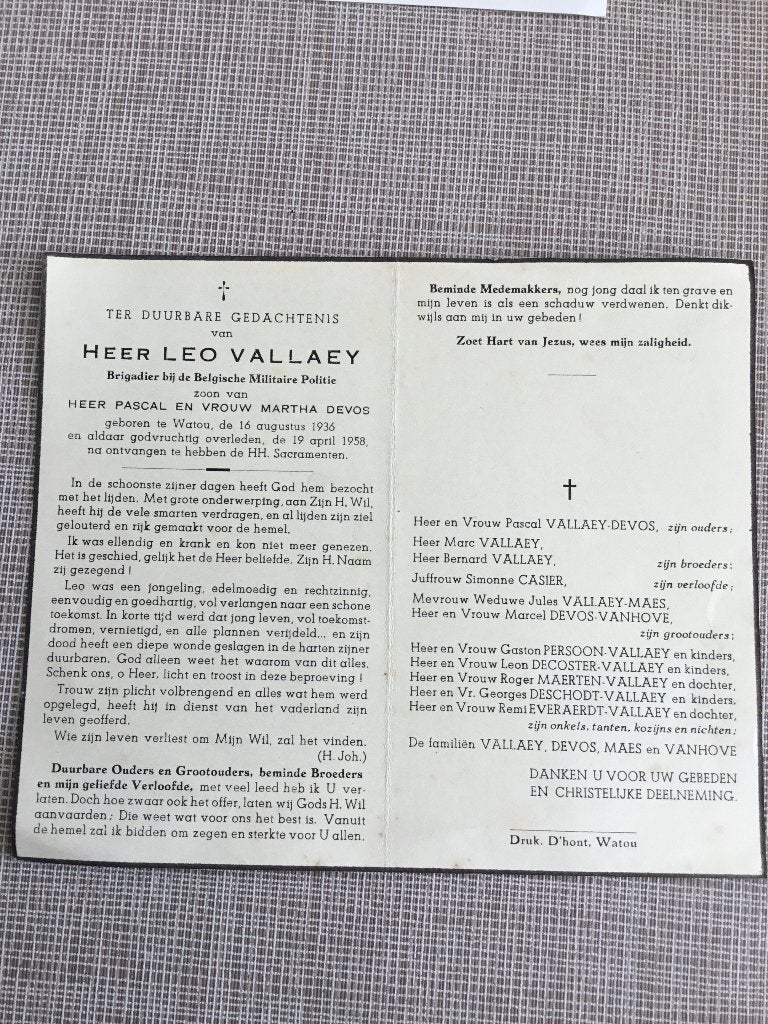 Sergent soldat de la police militaire L.Vallaey Watou +1958, Collections, Envoi, Image pieuse