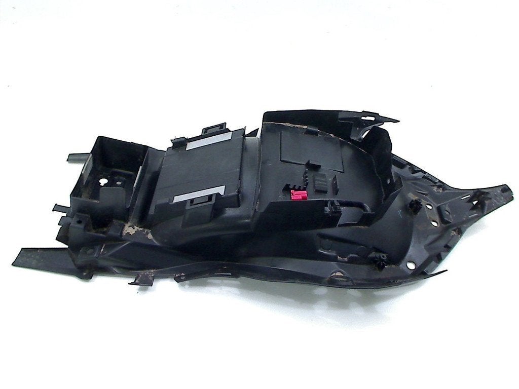 AILE ARRIÈRE GSX R 1300 Hayabusa 2021- (GEN 3 GSXR1300), Dhr. S. di Majo, Utilisé, Info@cama-motorparts.nl, P.J. Troelstraweg 8 8
3144 CX  MAASSLUIS, NL
