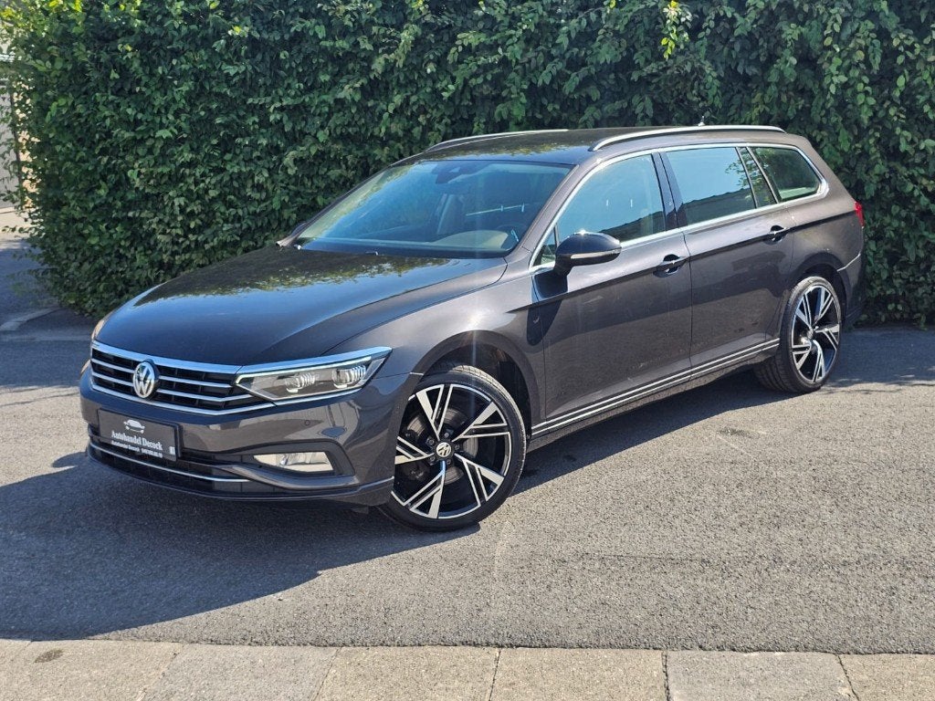 Volkswagen Passat 1.6 diesel STYLE | 19 POUCES | ATTELAGE, Autos, Volkswagen, Argent ou Gris, Euro 6, Entreprise, Entretenue par le concessionnaire