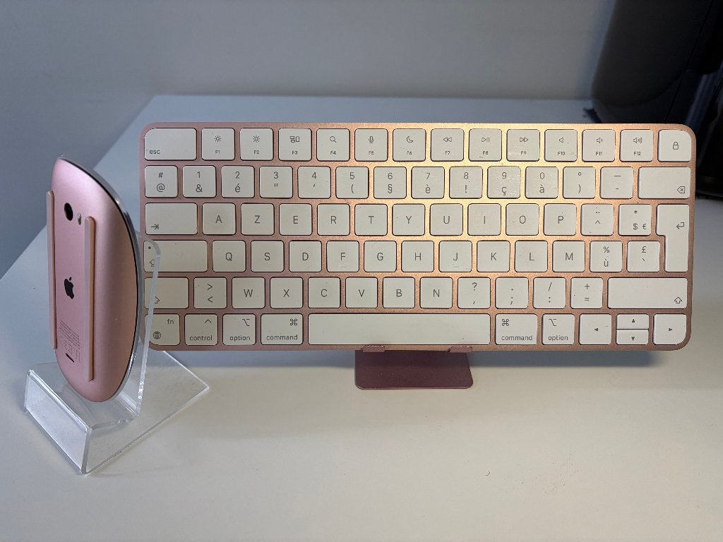 Apple Magic Mouse en toetsenbord roze, nieuw, Neuf, Enlèvement ou Envoi, Azerty, Apple