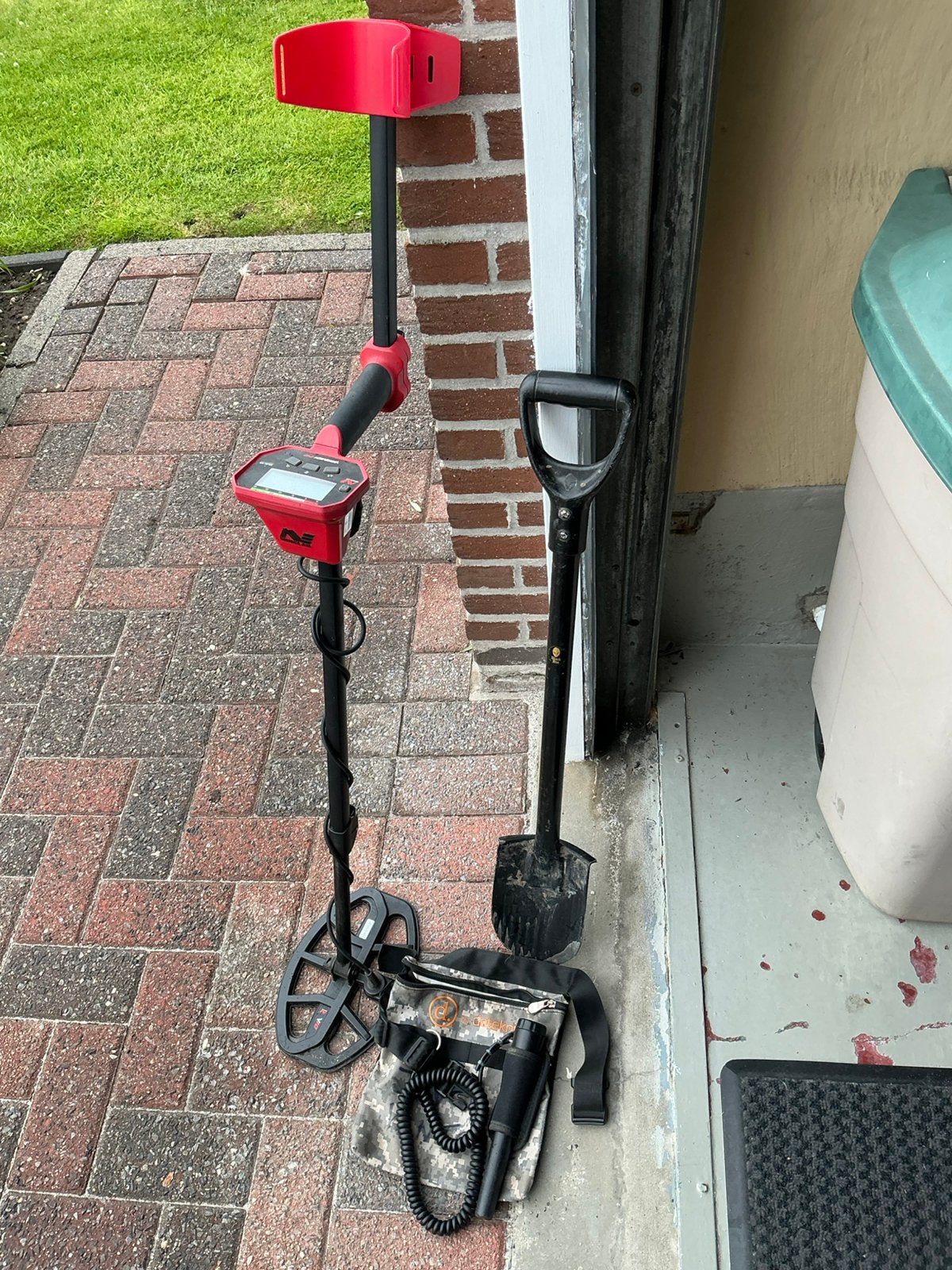 Minelab Vanquish 340, pointeur Garrett Pro, sac de Garrett., Discrimination dans la détection de métaux, 30 cm ou moins, Comme neuf