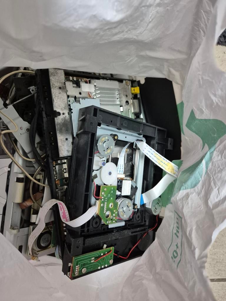 Sac entier de pièces détachées console Nintendo ps
