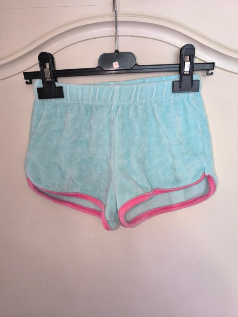 Shortje 110, Kinderen en Baby's, Babykleding | Maat 86, Ophalen of Verzenden