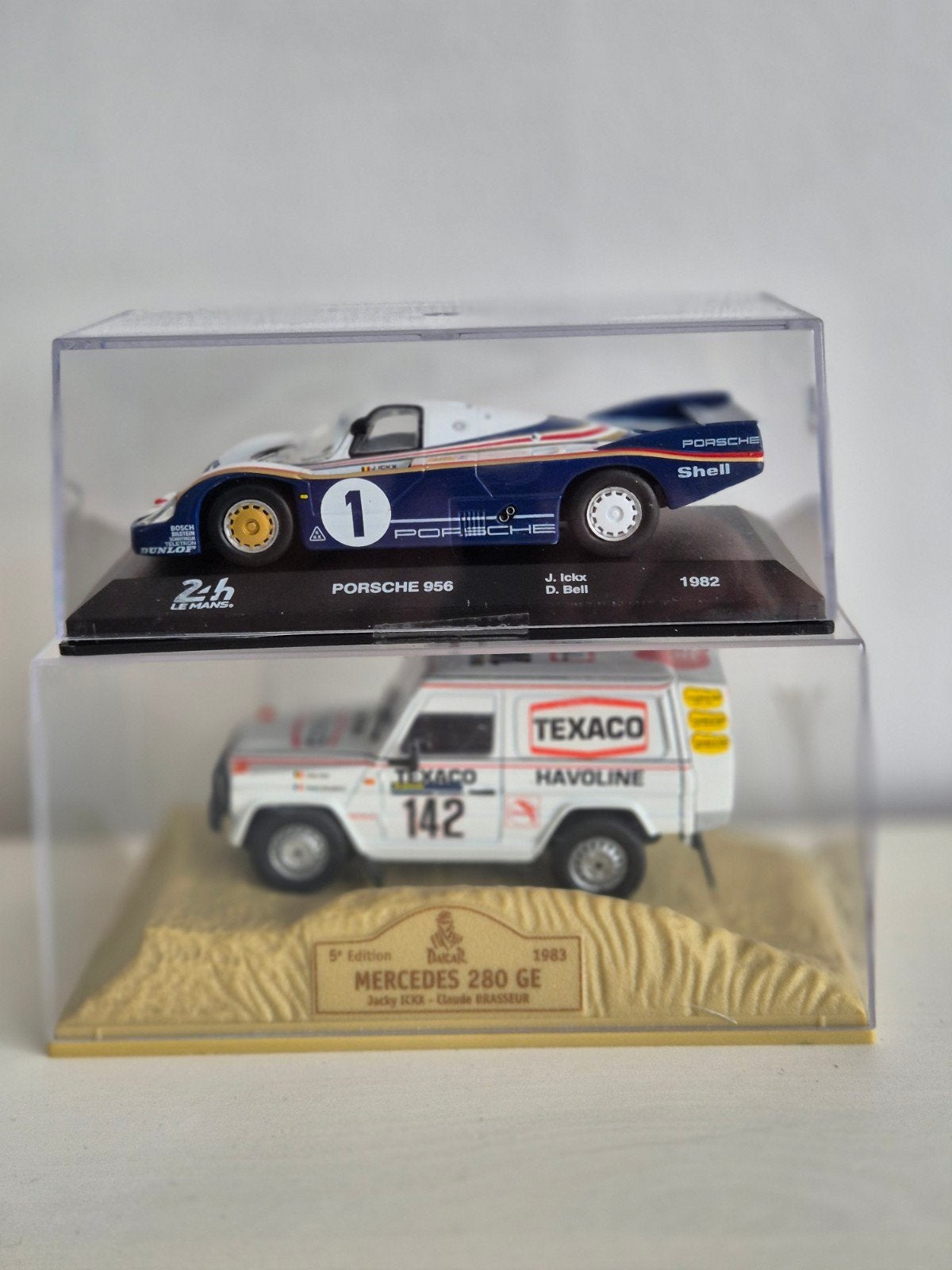 Lot 2 auto's 1/43 Jacky Ickx 1982+83, Hobby en Vrije tijd, Ophalen of Verzenden