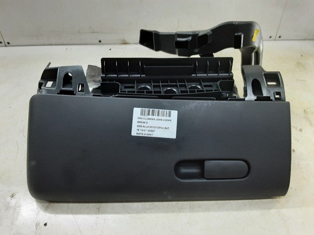 OPBERGVAK Mini Clubman (F54) (01-2014/02-2024) (52169306683), Gebruikt, Mini, Petuelring 130
80809  München, DE, Minikundenbetreuung@mini.de