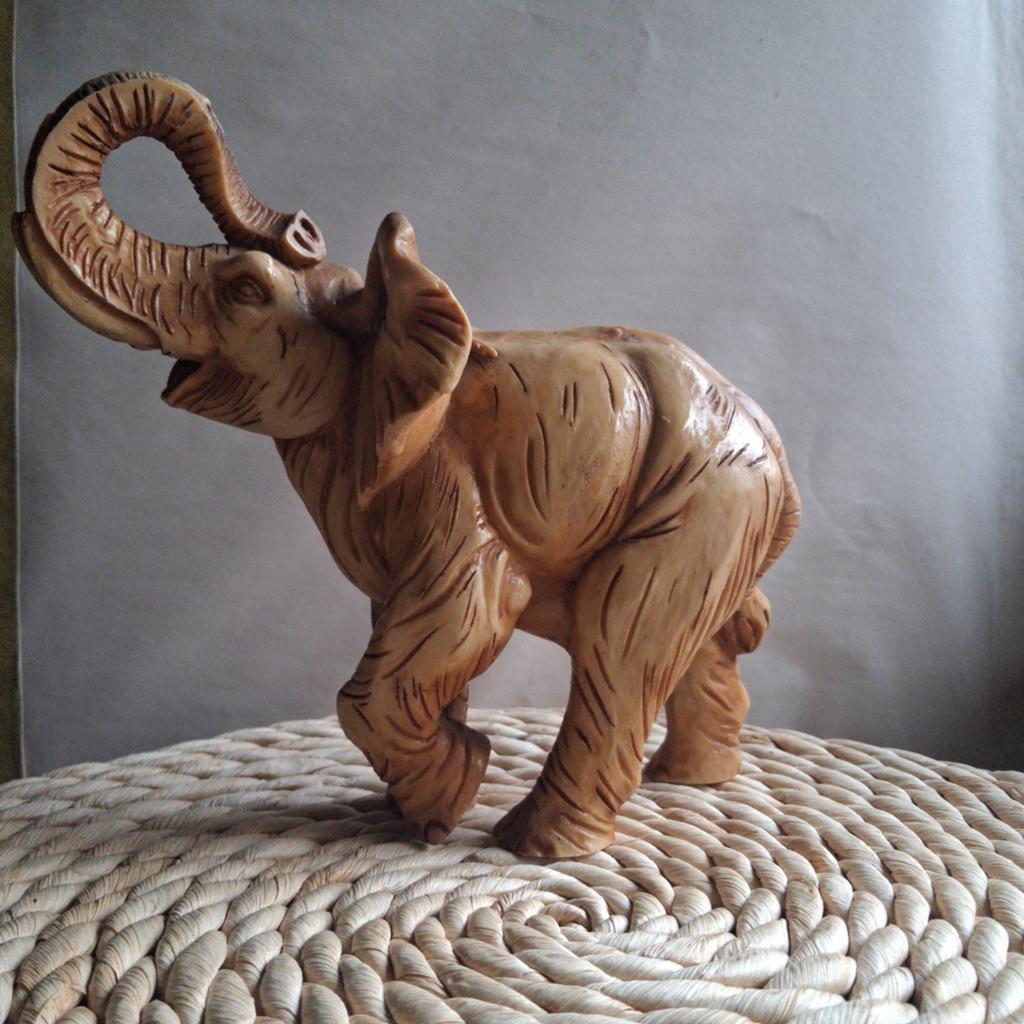 Éléphant en résine vintage lourd, Collections, Statues & Figurines, Enlèvement ou Envoi