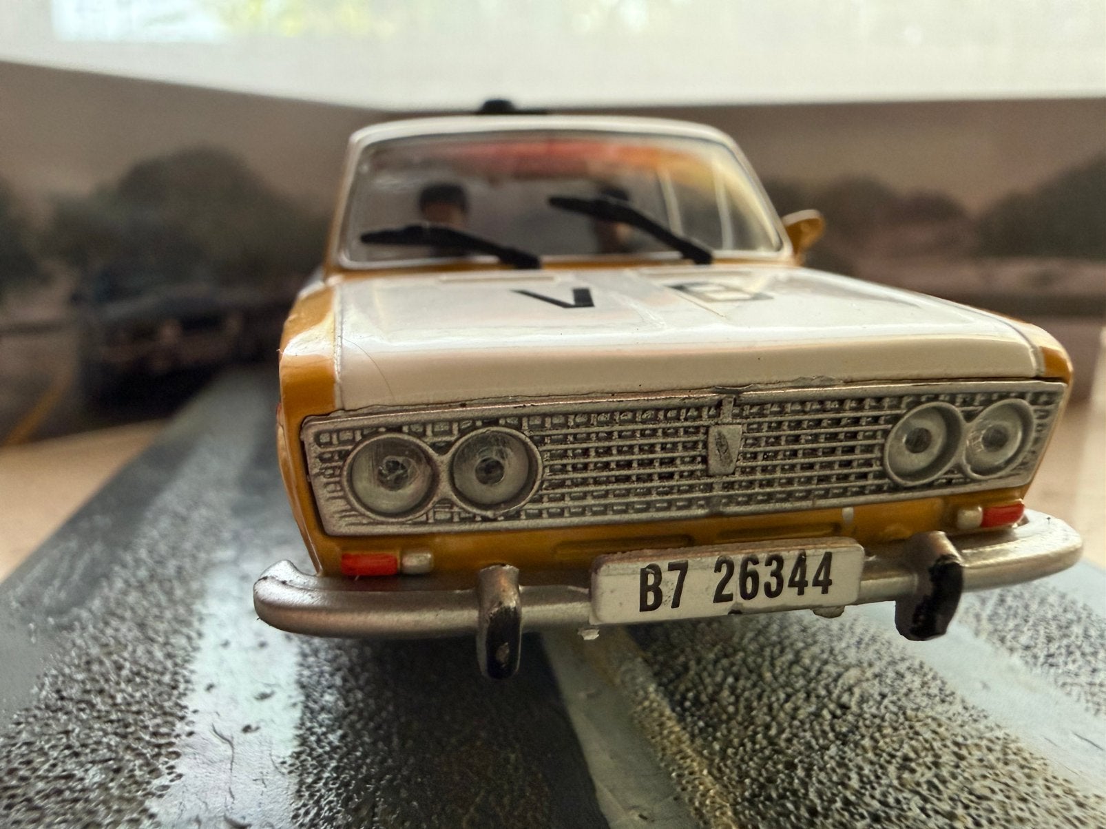 Lada 1500, Hobby & Loisirs créatifs, Voitures miniatures | 1:43, Comme neuf, Voiture, Universal Hobbies, Enlèvement ou Envoi
