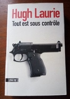 Thriller Hugh Laurie ( docteur House) gd Format TBE, Livres, Enlèvement ou Envoi, Comme neuf, Hugh Laurie, Europe autre