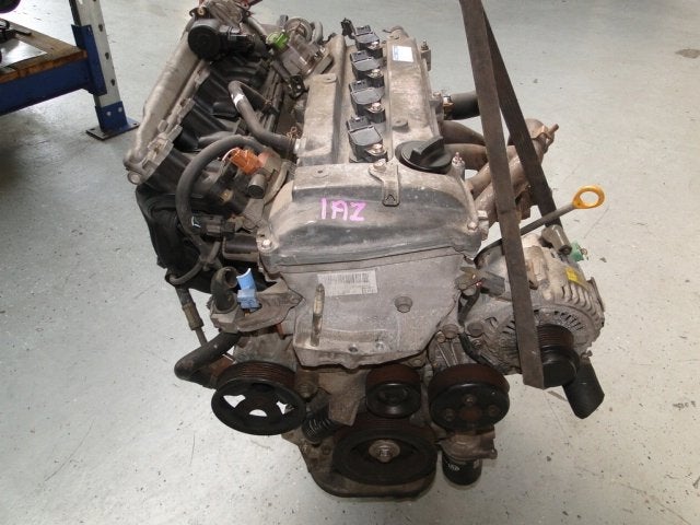 Moteur 1AZFSE Nu AVENSIS TOYOTA, Envoi, Utilisé, Skoda
