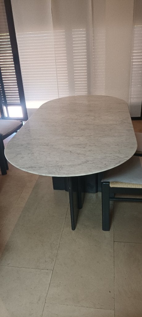 Tafel , marmeren blad met gratis stoelen, Huis en Inrichting, Ophalen, Gebruikt